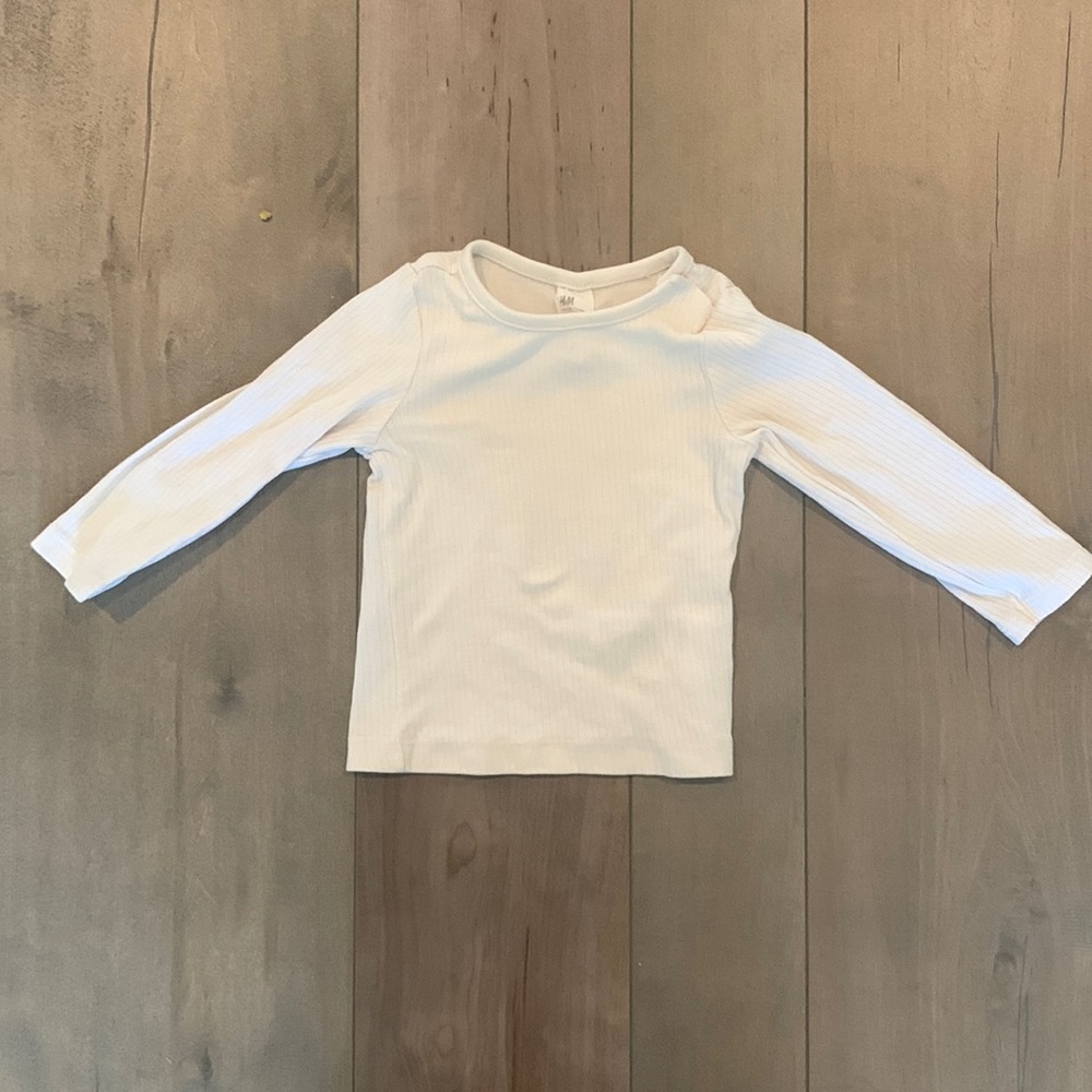 H&M ribbed cream long-sleeve shirt | 6 months |